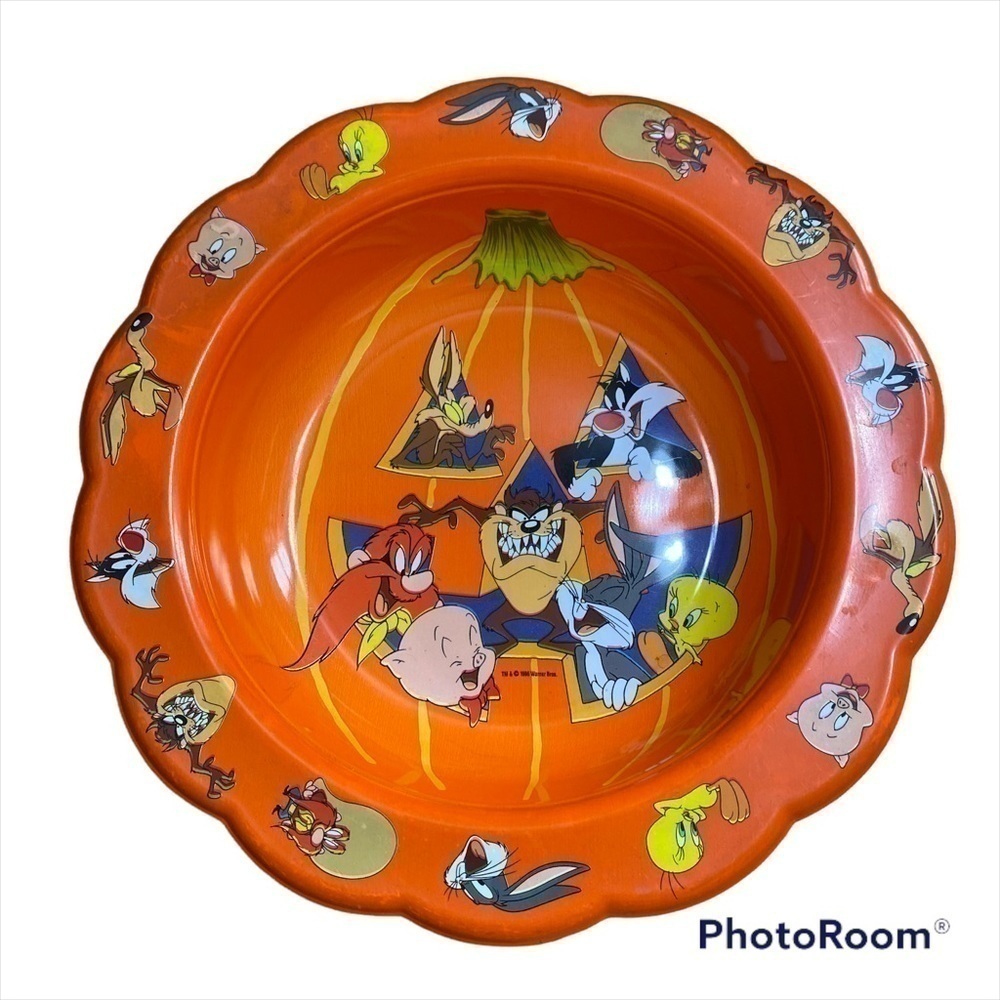 Looney Tunes Snack Serving Bowl Vintage Warner Bros Tasmanian Devil Wiley Orange